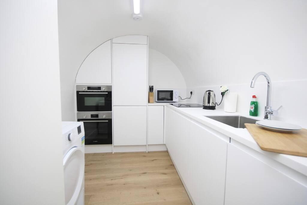 Lovely Flat In Baker Street Appartement Londen Buitenkant foto