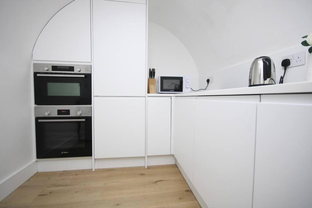 Lovely Flat In Baker Street Appartement Londen Buitenkant foto